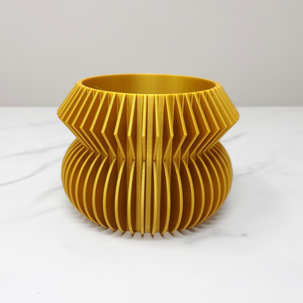 3" Fins Planter, Gold